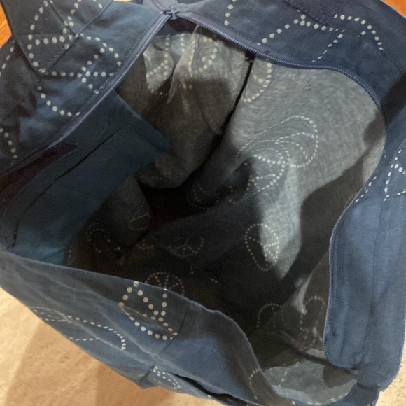 NWT Free People Organic Veg Dyed Printed Tote Indigo Peace Sign $68 - Picture 9 of 11